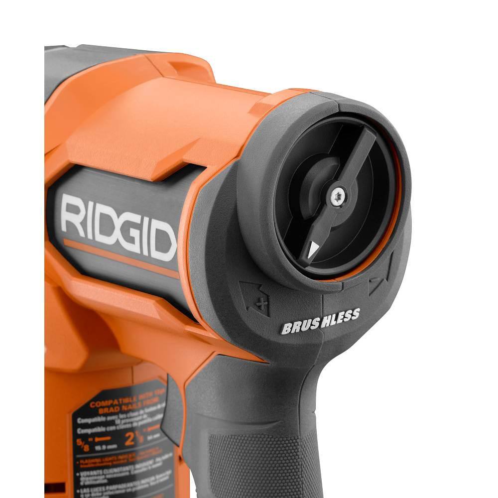 Clavadora inalámbrica sin escobillas de 18 V, calibre 18, 2-1/8 pulg., con tecnología CLEAN DRIVE, batería de 2.0 Ah y cargador