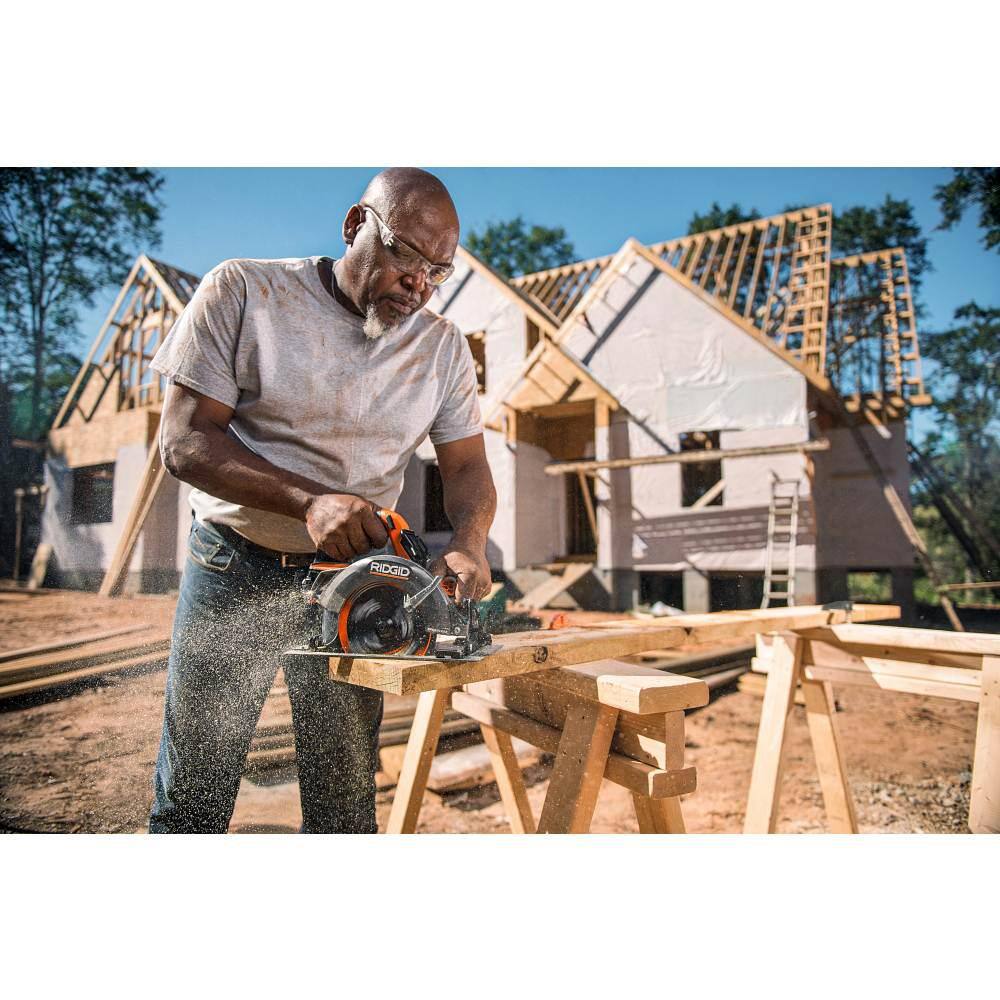 18V Brushless Cordless 7-1/4 in. Circular Saw Kit with 4.0 Ah MAX