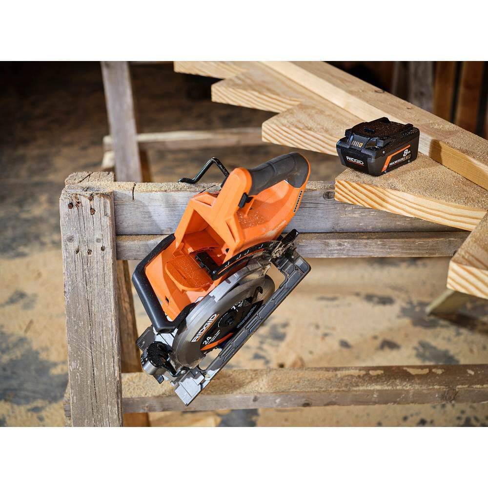 Kit de sierra circular inalámbrica sin escobillas de 18 V con mango trasero de 7-1/4 pulg., batería de salida máxima de 8.0 Ah, cargador de 18 V y bolsa