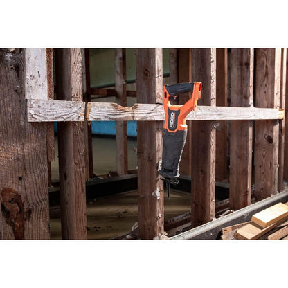Kit de sierra recíproca inalámbrica sin escobillas de 18 V con (1) batería de 4,0 Ah y cargador